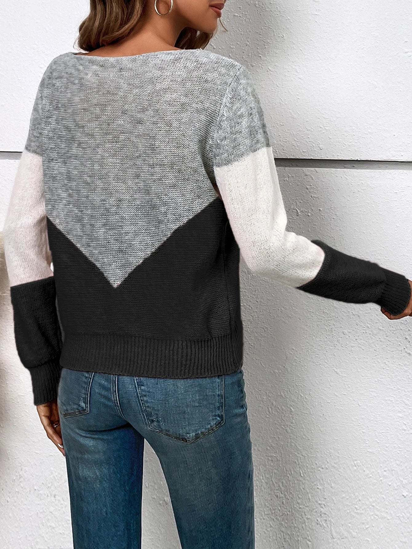 Free Shipping! I Bold Cutout Color Block Sweater