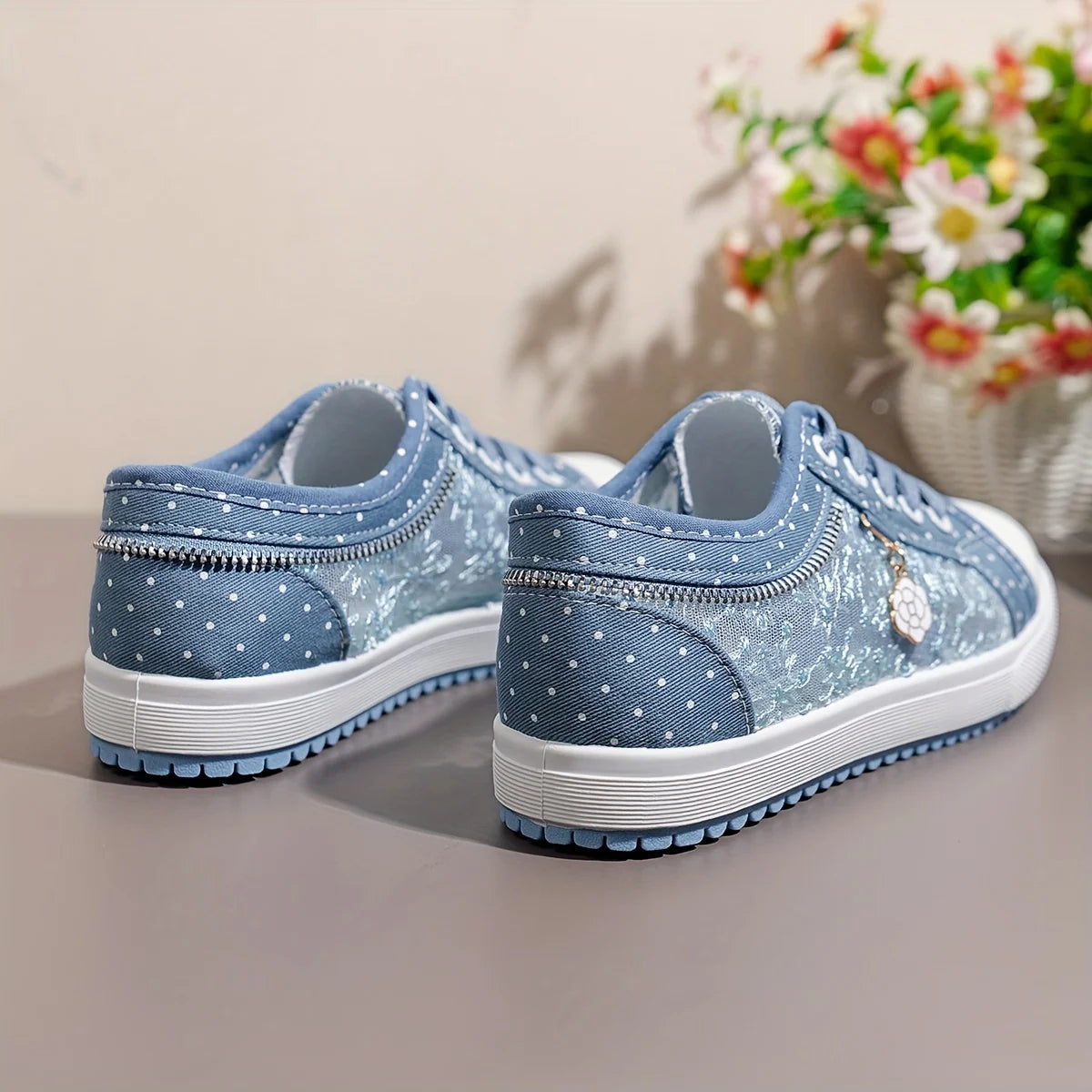 50% OFF + Free Shipping! I Cutout Lace Canvas Platform Sneakers